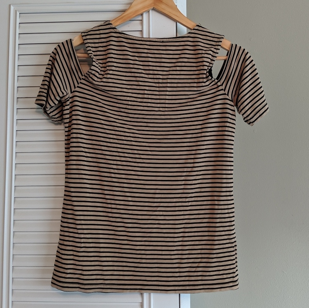 Cable & Gauge Striped Cold Shoulder Top - Picture 2 of 5